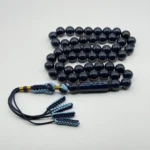 مسبحة باكالايت كحلية فخمة – 51 حبّة – 10 مم مع كركوش أزرق و كحلي